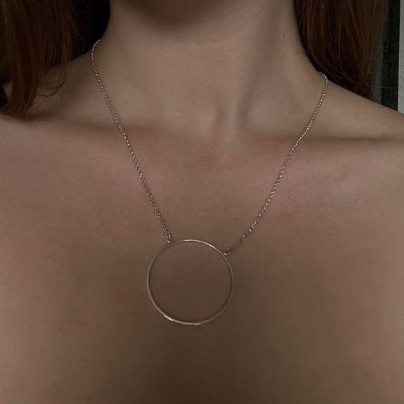 Silver Circle Necklace - Picture 4 of 8
